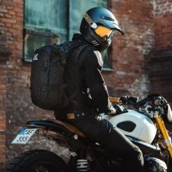 Kriega R22 Backpack -Motorfietsuitrustings Winkel kriega r22 backpack 6