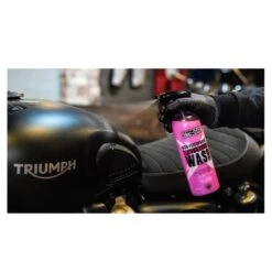 Muc-Off Waterless Wash Motorreiniger 750ml -Motorfietsuitrustings Winkel muc off high performance waterless wash 2