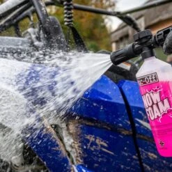 Muc-Off Snow Foam Motorreiniger 1L -Motorfietsuitrustings Winkel muc off snow foam motorcycle cleaner 1 liter 3